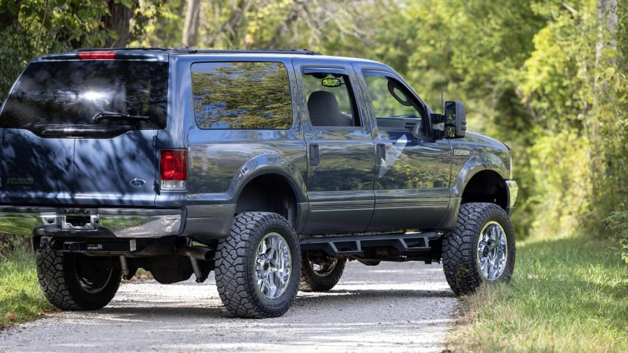 2003 Ford Excursion - Image 30 of 31