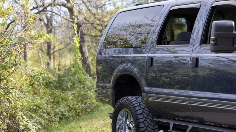 2003 Ford Excursion - Image 25 of 31