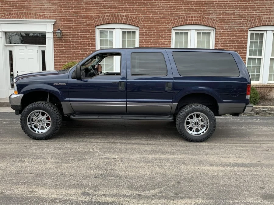 2003 Ford Excursion - Image 2 of 8