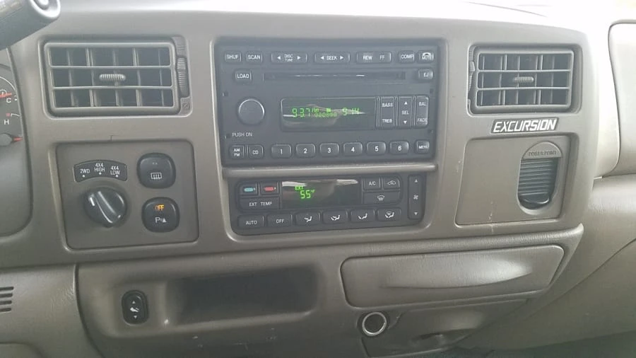 2003 Ford Excursion - Image 4 of 10