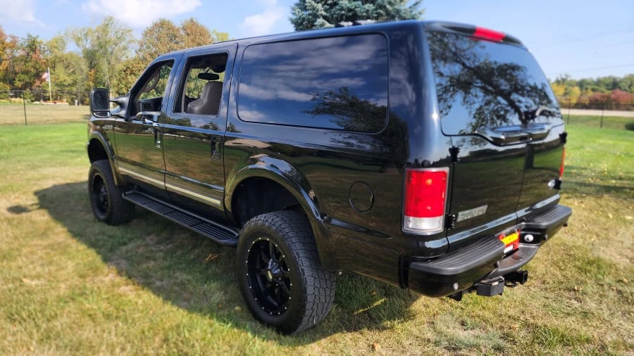 2003 Ford Excursion - Image 3 of 11