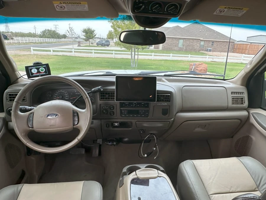 2003 Ford Excursion - Image 15 of 24