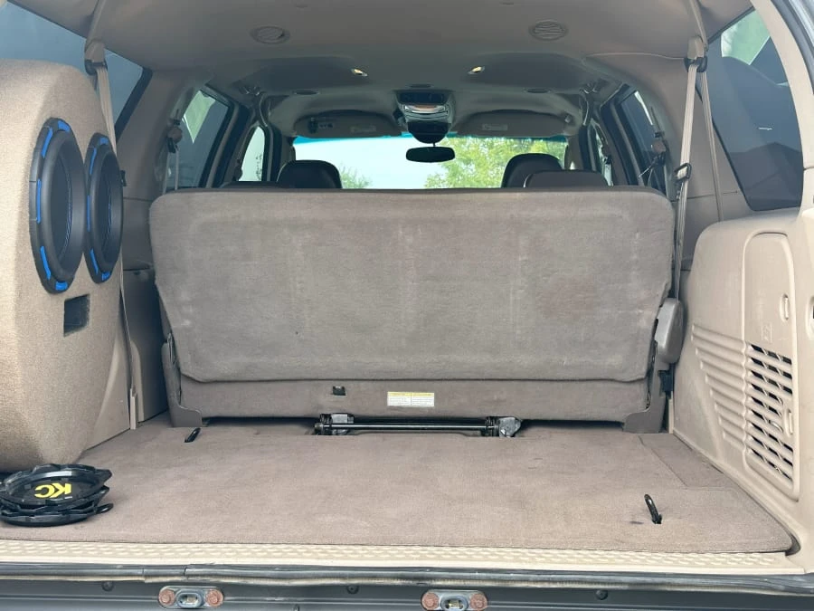 2003 Ford Excursion - Image 16 of 24