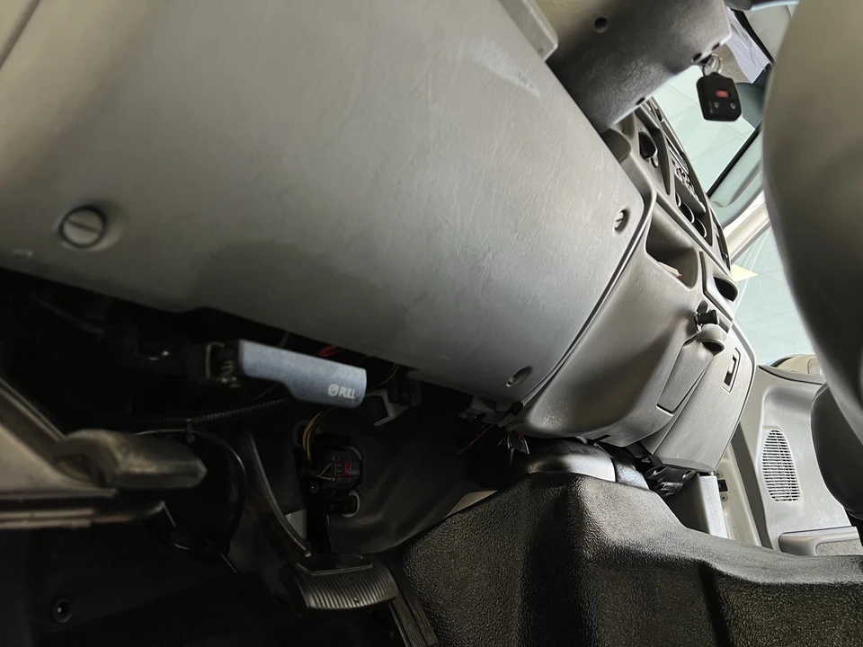 2003 Ford Excursion - Image 16 of 20