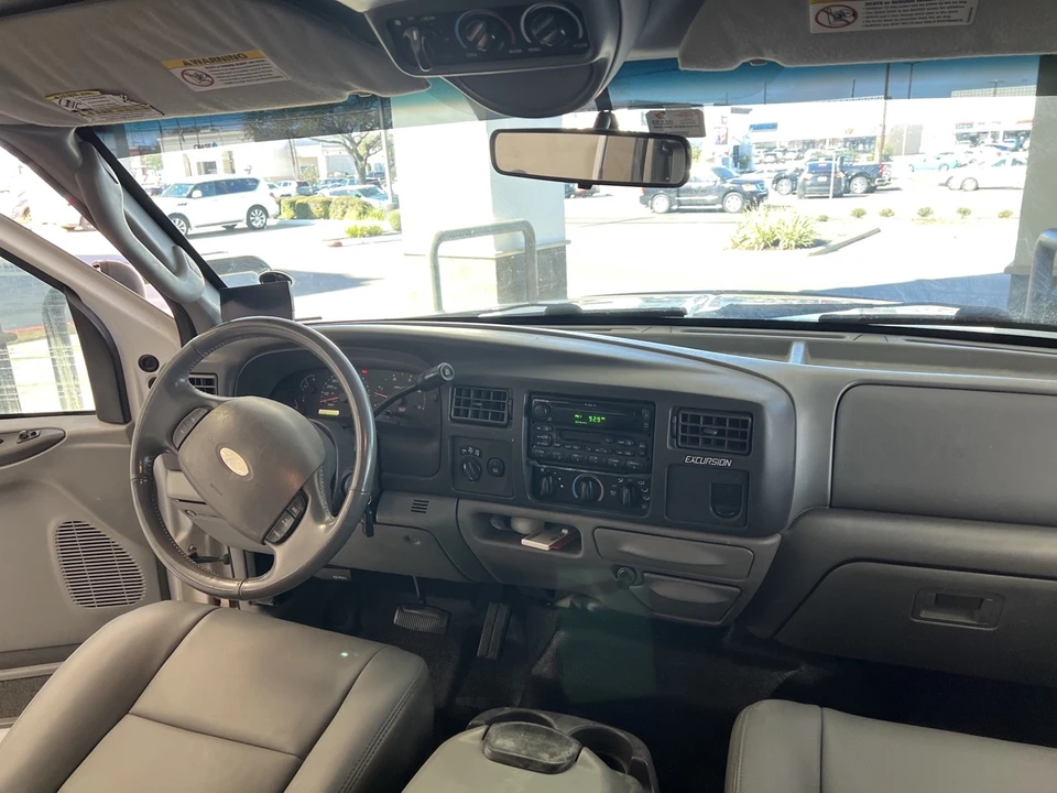 2003 Ford Excursion - Image 12 of 20