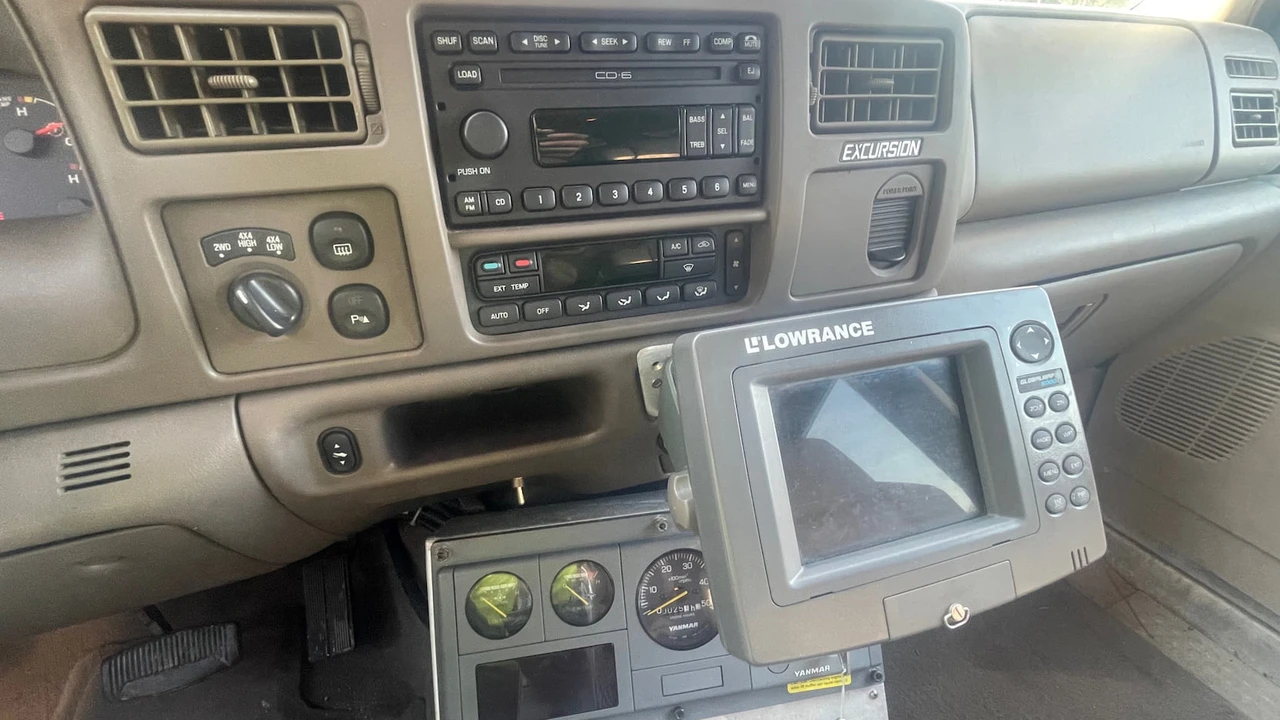 2003 Ford Excursion - Image 6 of 10