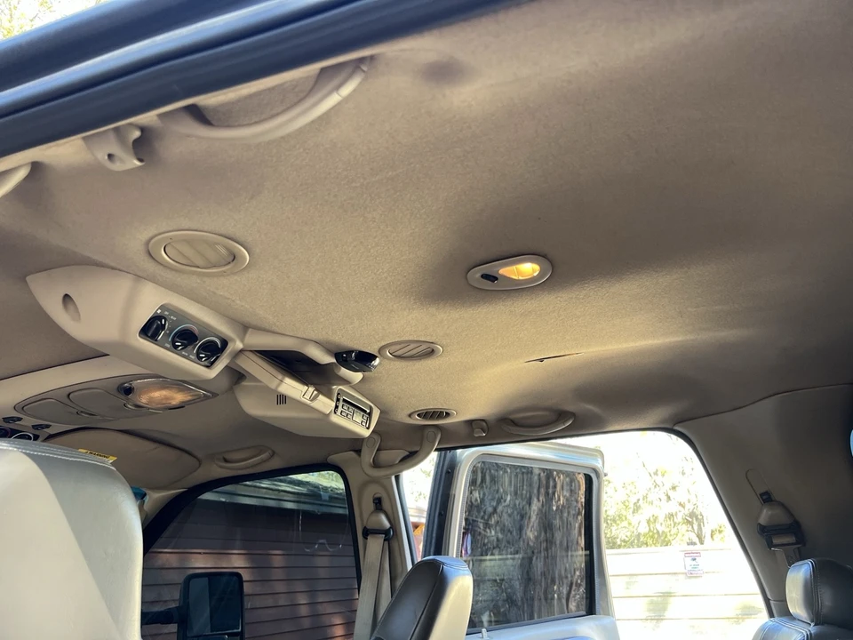 2003 Ford Excursion - Image 6 of 12