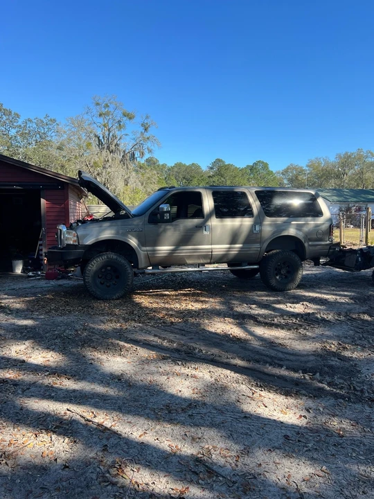 2003 Ford Excursion - Image 3 of 12