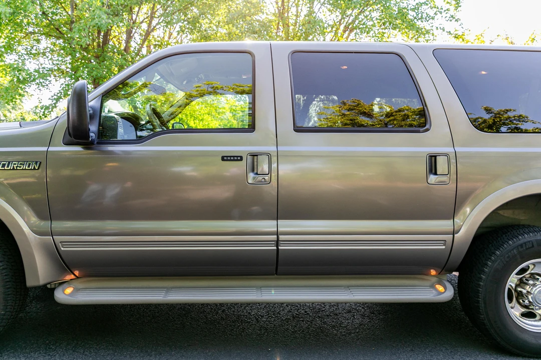 2003 Ford Excursion - Image 28 of 31