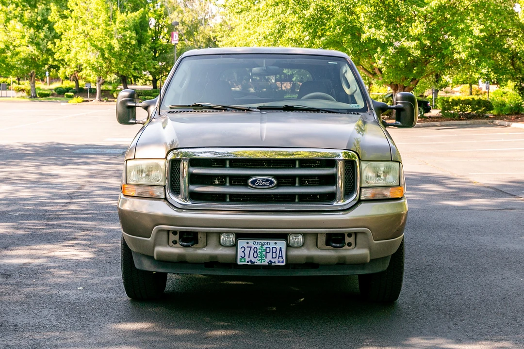 2003 Ford Excursion - Image 2 of 31