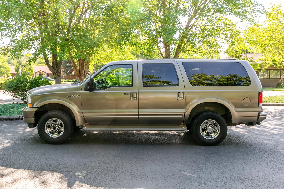 2003 Ford Excursion - Image 3 of 31