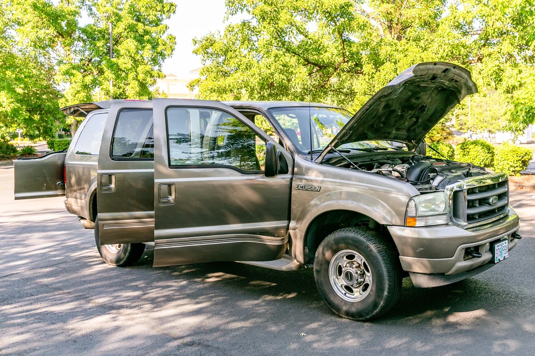 2003 Ford Excursion - Image 17 of 31