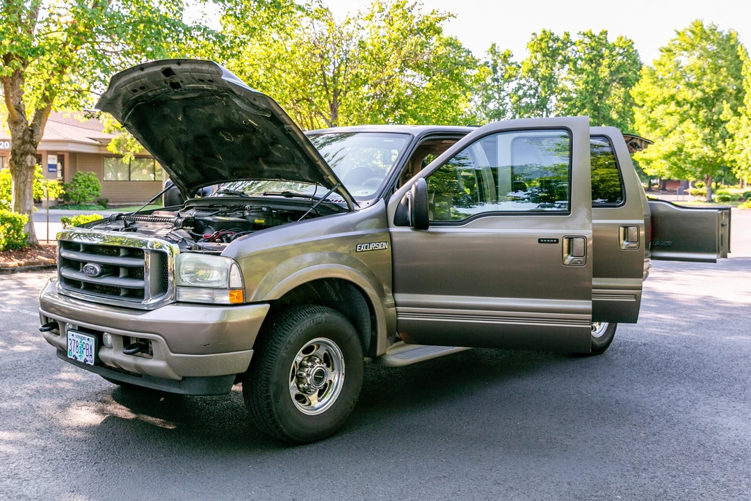 2003 Ford Excursion - Image 11 of 31