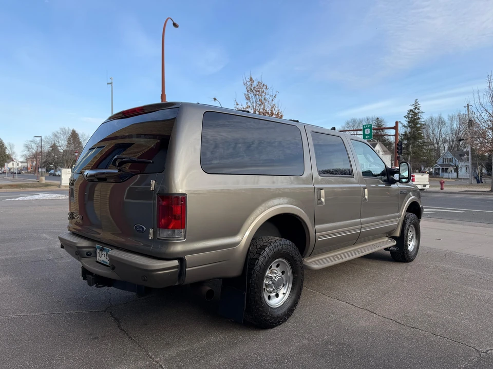 2003 Ford Excursion - Image 17 of 31