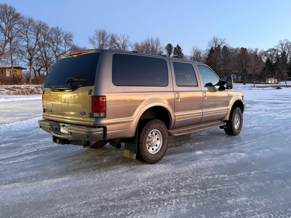 2003 Ford Excursion - Image 18 of 31