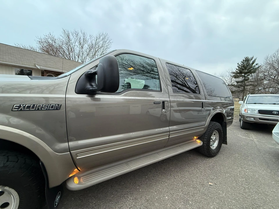 2003 Ford Excursion - Image 23 of 31