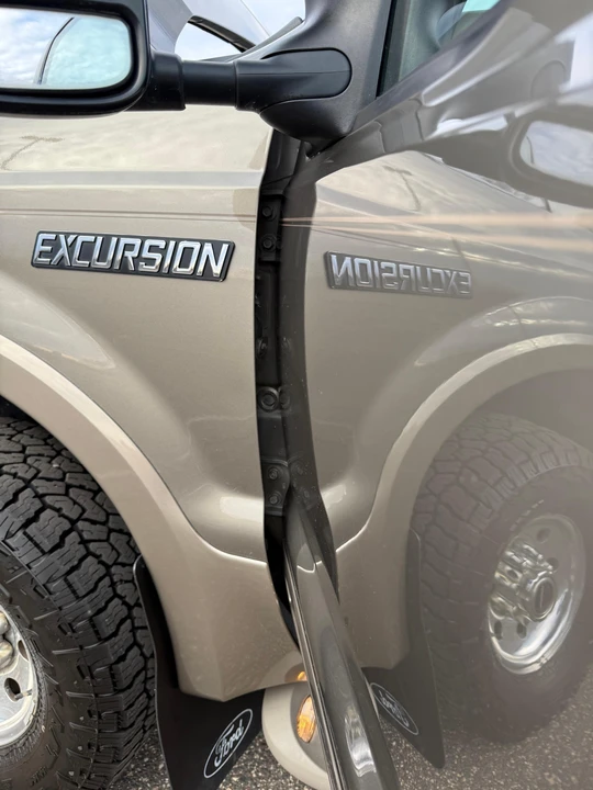 2003 Ford Excursion - Image 24 of 31