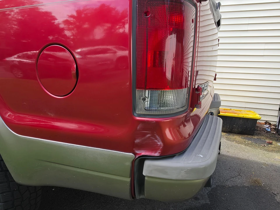 2003 Ford Excursion - Image 11 of 31