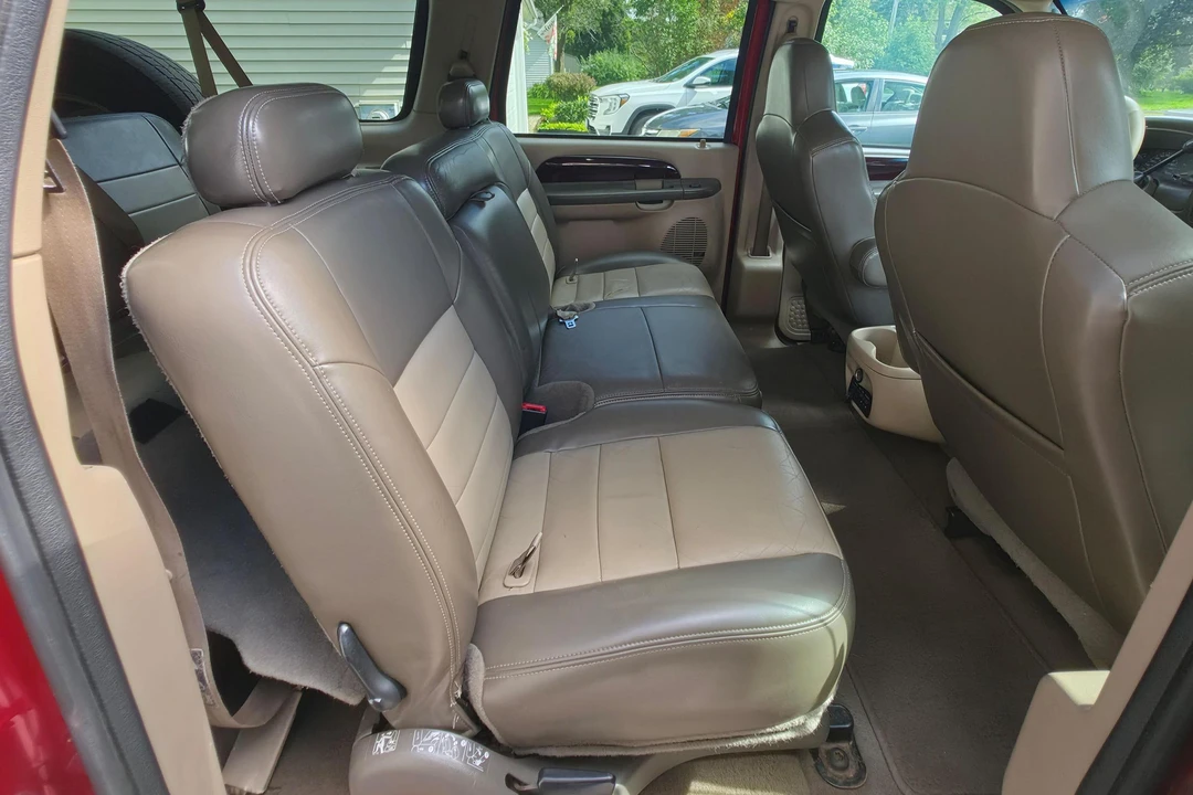 2003 Ford Excursion - Image 21 of 31