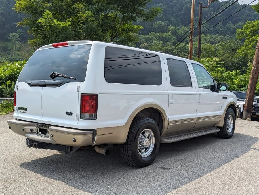 2003 Ford Excursion - Image 9 of 31