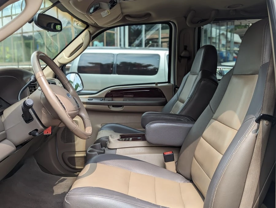 2003 Ford Excursion - Image 30 of 31