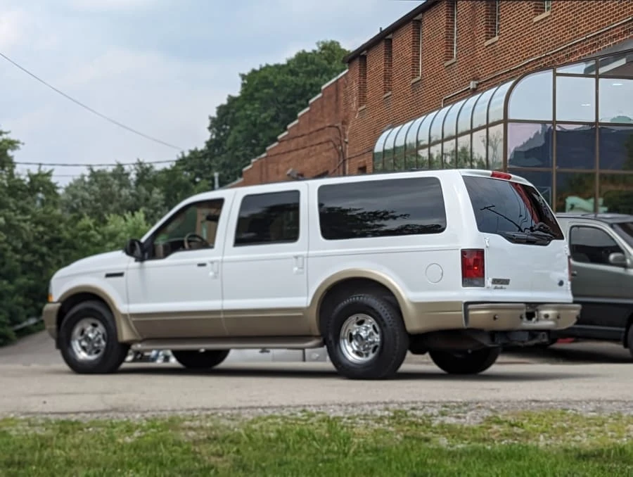 2003 Ford Excursion - Image 26 of 31