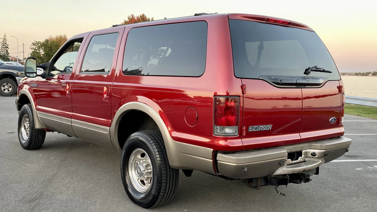 2003 Ford Excursion - Image 12 of 14