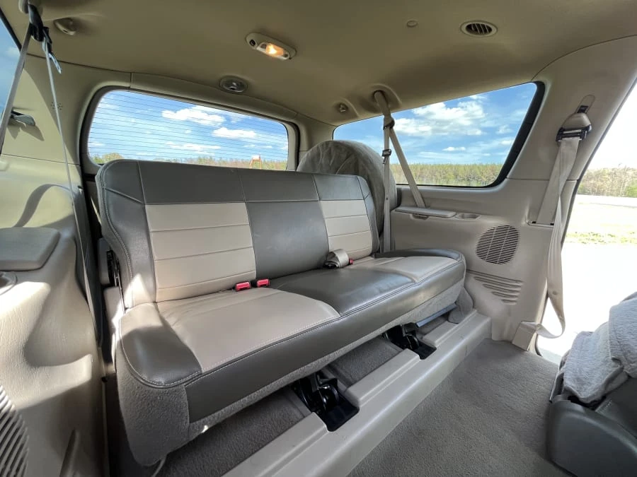 2003 Ford Excursion - Image 24 of 31