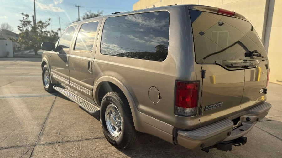 2003 Ford Excursion - Image 7 of 17