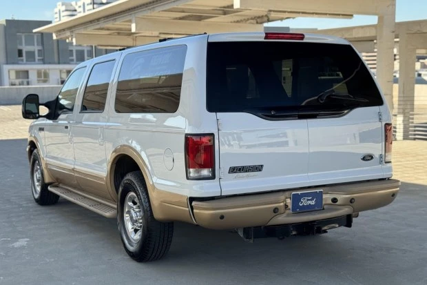 2003 Ford Excursion - Image 2 of 7