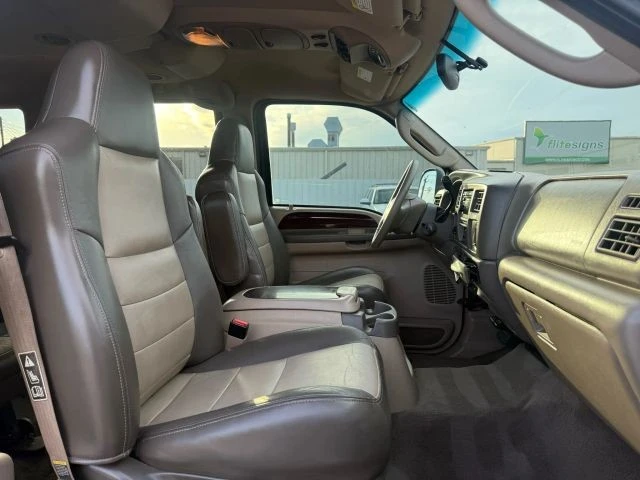 2003 Ford Excursion - Image 11 of 21