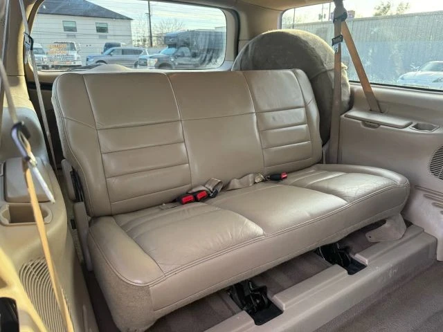 2003 Ford Excursion - Image 18 of 21