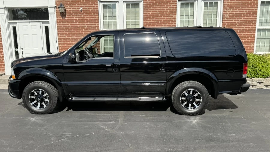 2003 Ford Excursion - Image 2 of 12