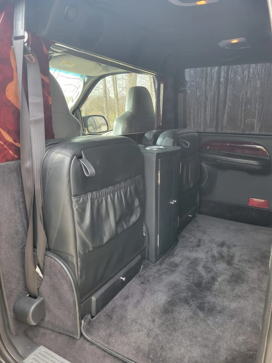 2003 Ford Excursion - Image 11 of 23