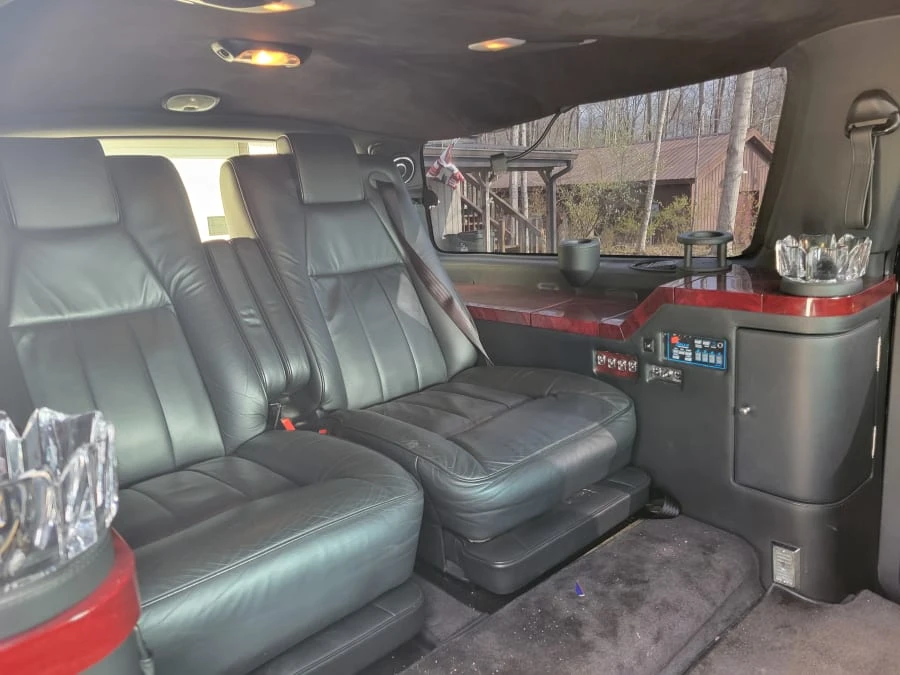 2003 Ford Excursion - Image 18 of 23