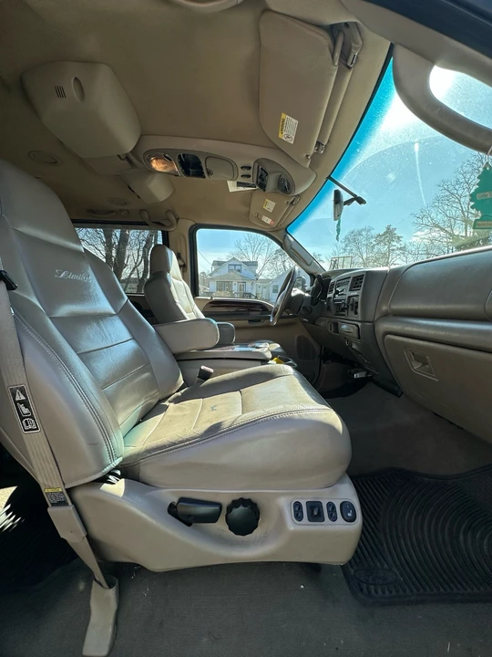 2003 Ford Excursion - Image 13 of 15