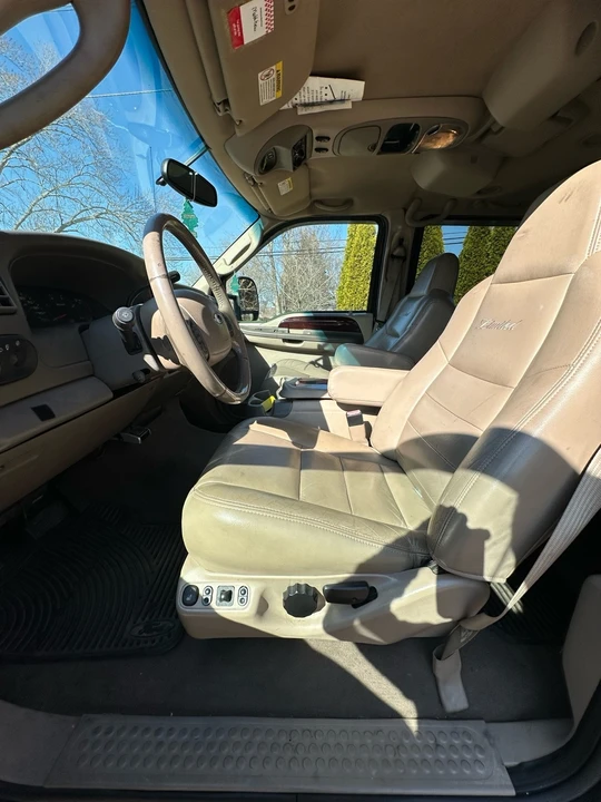 2003 Ford Excursion - Image 10 of 15