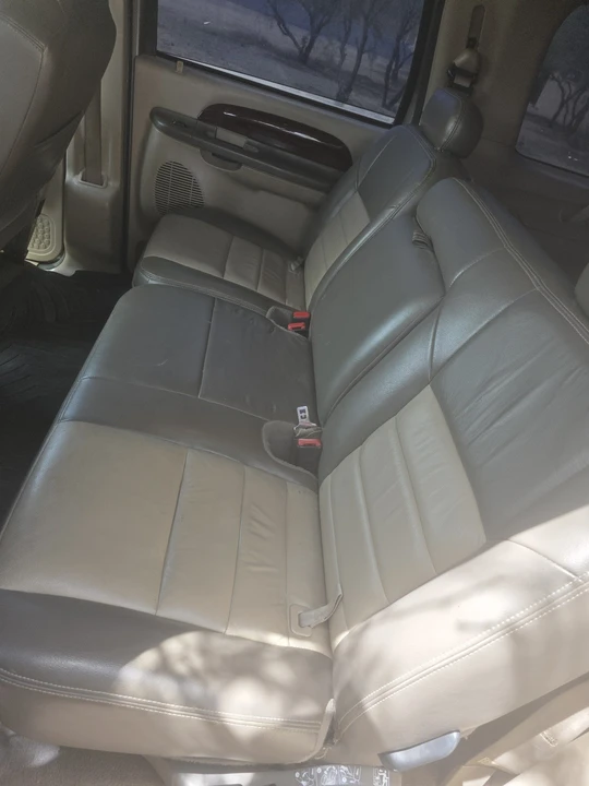 2003 Ford Excursion - Image 17 of 21