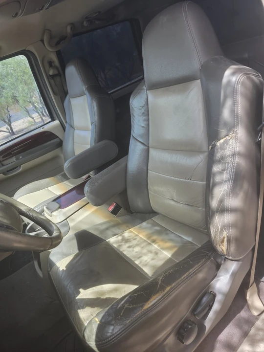 2003 Ford Excursion - Image 15 of 21