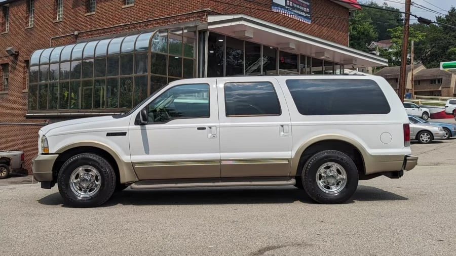 2003 Ford Excursion - Image 2 of 25