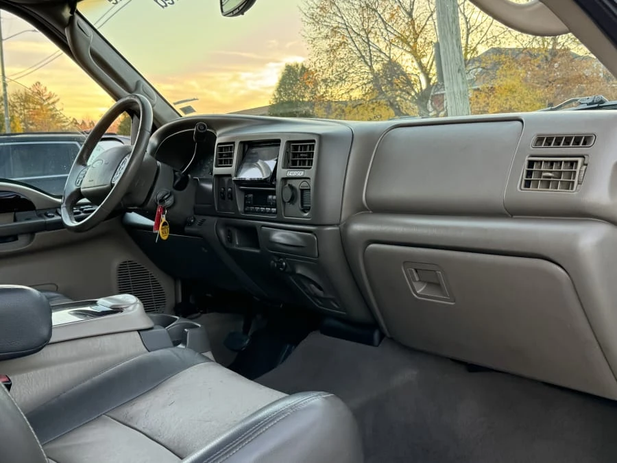 2003 Ford Excursion - Image 12 of 25