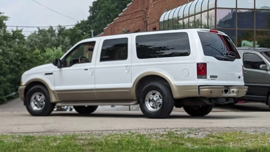 2003 Ford Excursion - Image 5 of 25