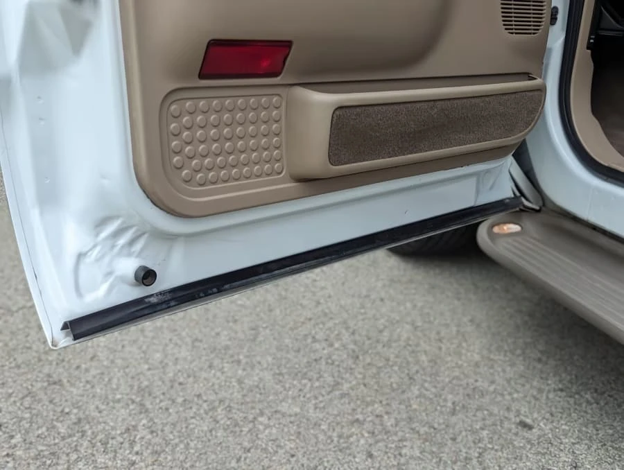 2003 Ford Excursion - Image 17 of 25