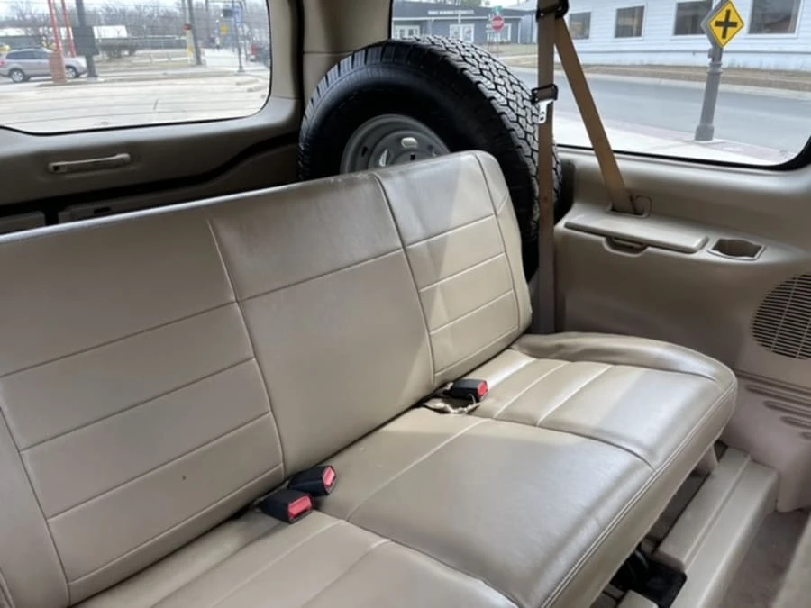 2003 Ford Excursion - Image 9 of 10