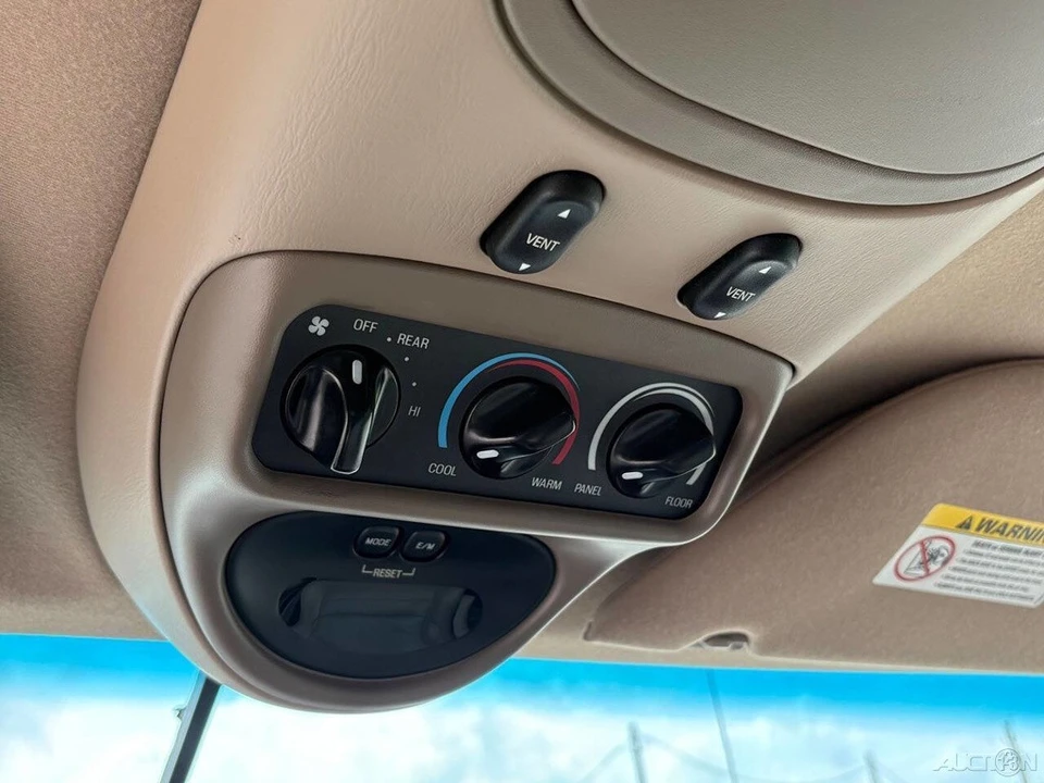 2003 Ford Excursion - Image 18 of 24