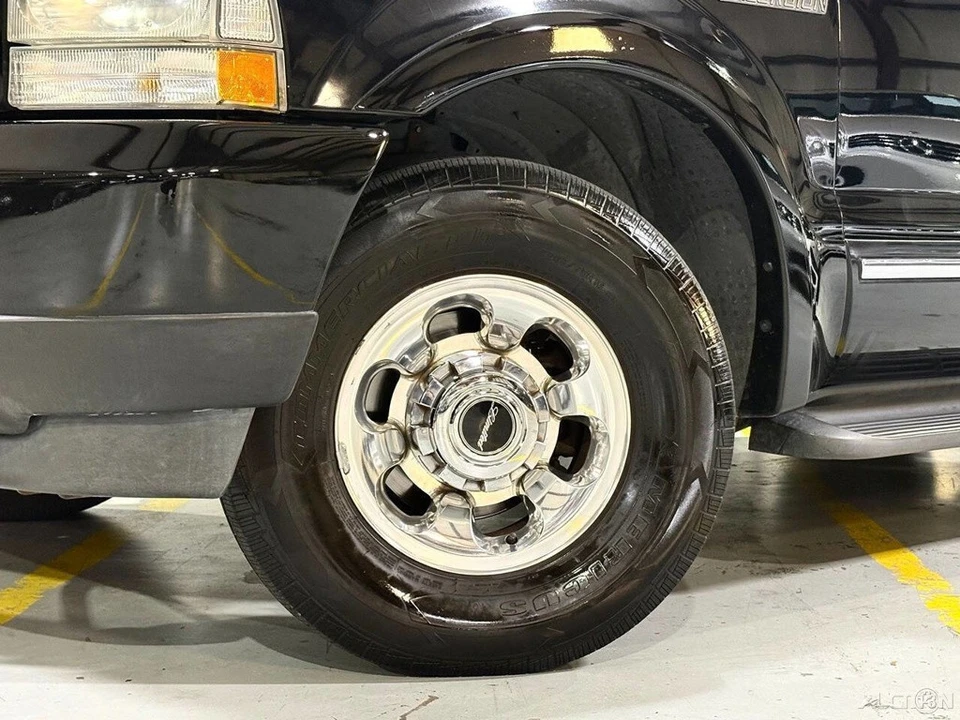 2003 Ford Excursion - Image 2 of 24