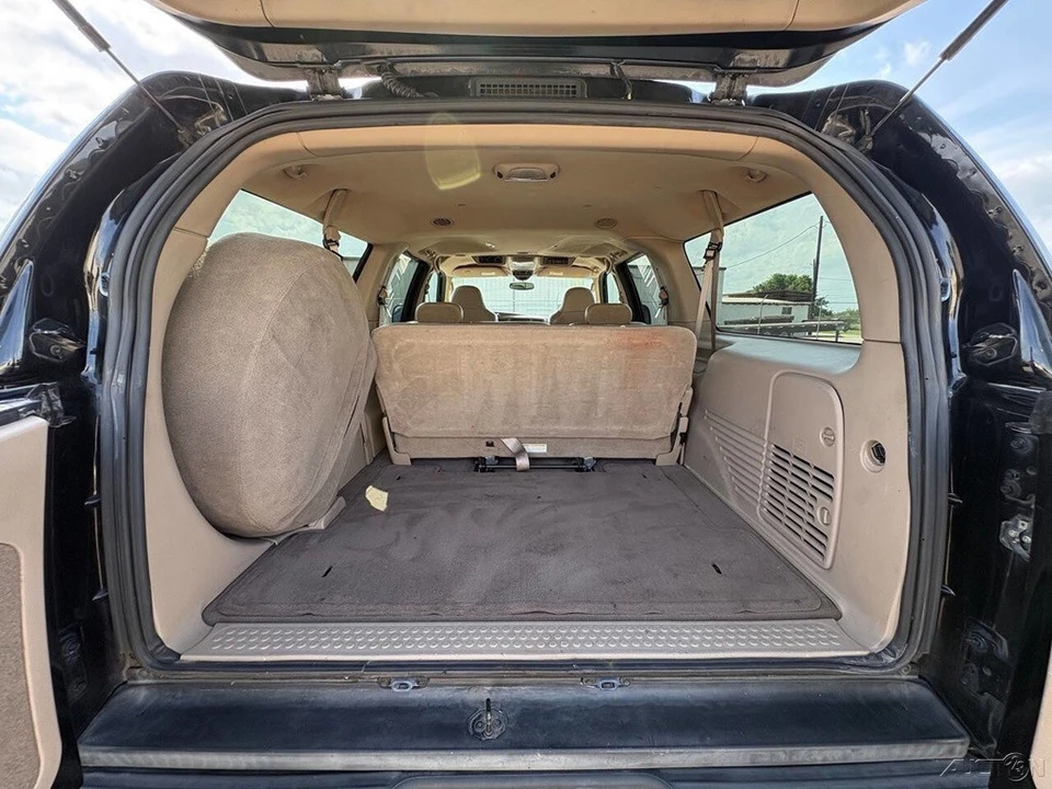 2003 Ford Excursion - Image 23 of 24