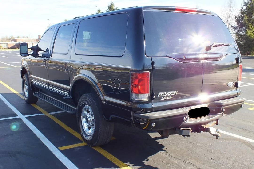 2003 Ford Excursion - Image 2 of 2
