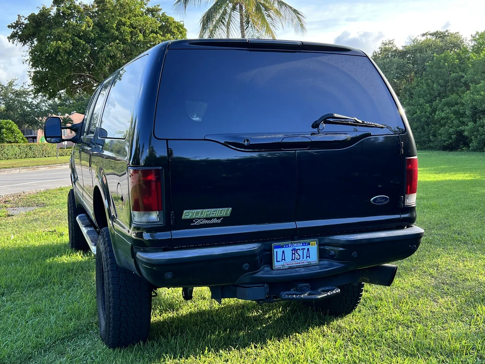 2003 Ford Excursion - Image 18 of 31