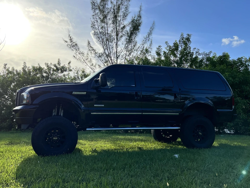2003 Ford Excursion - Image 15 of 31